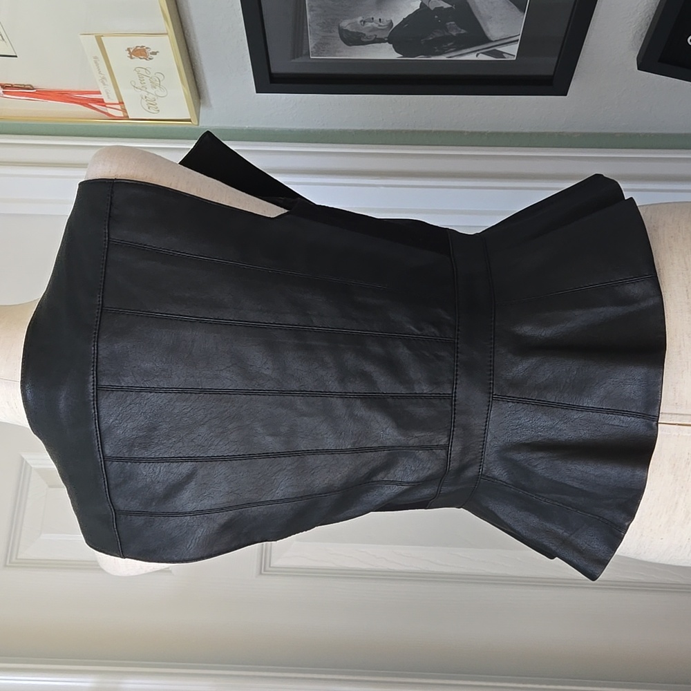 BCBGMaxAzria Black Asymmetrical Leather Vest, Small, NWOT - Picture 6 of 13